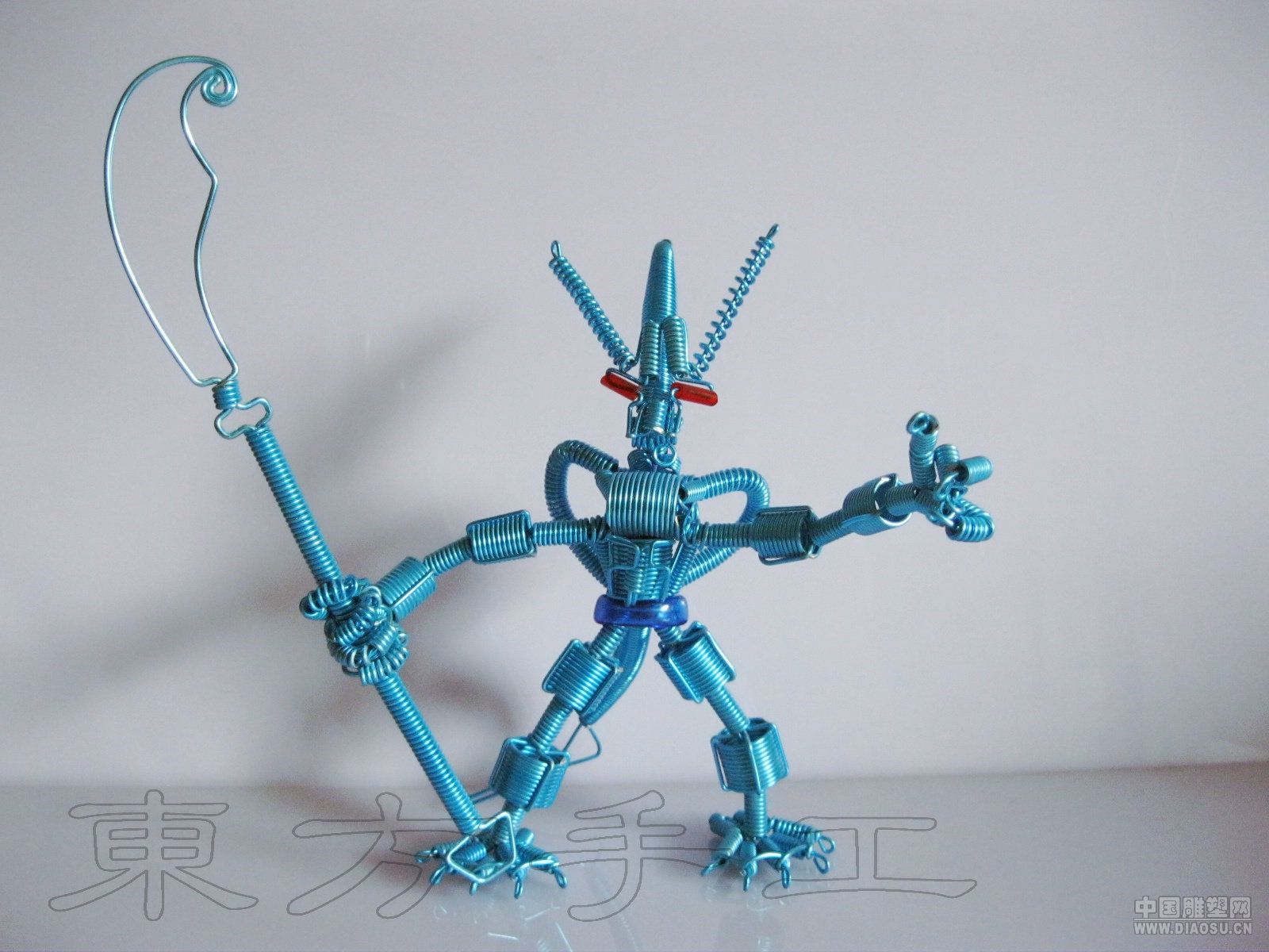 铝丝编手工艺品---中号异形机器人